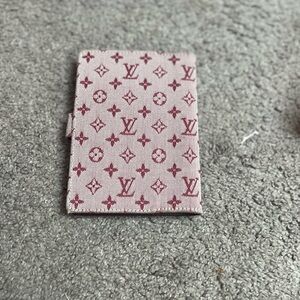 LV card wallet